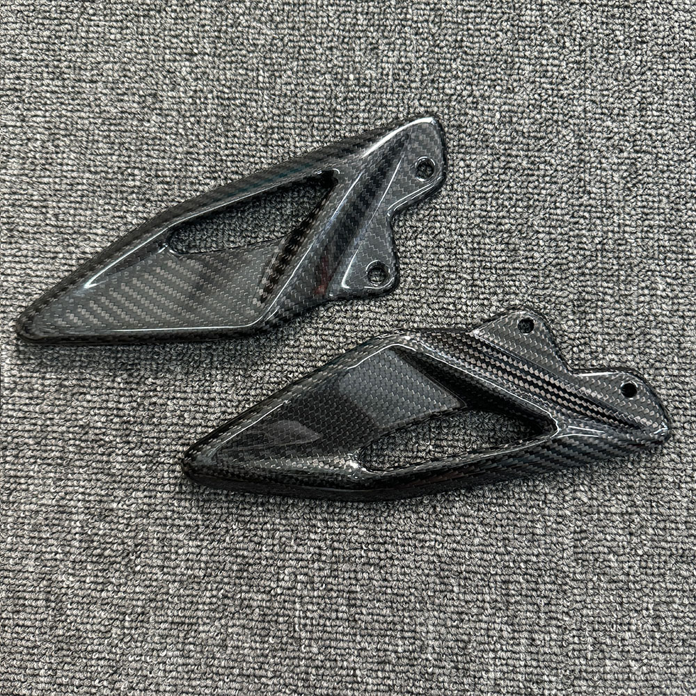 For Triumph Street Triple 660  - Crepe Pan Carbon บทวิจารณ์และราคา
